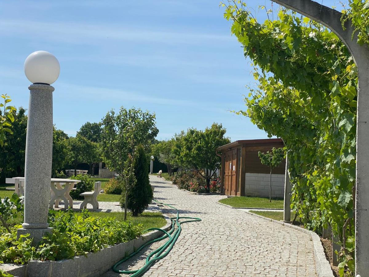Gites Des Sablons Châtillon-sur-Marne Buitenkant foto
